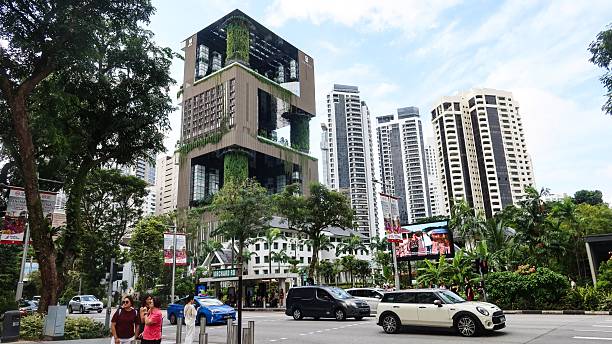 Fetcher image of famous Singapore landmarks and top tourist spots.